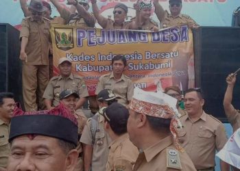 Tuntut Masa Jabatan 9 Tahun, Ribuan Kades se-Indonesia Datangi Gedung DPR