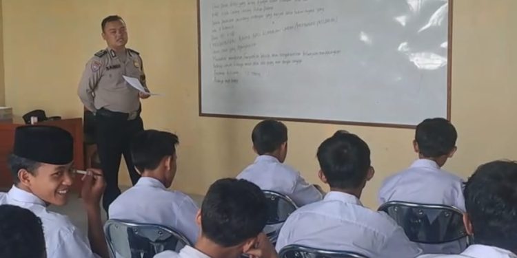Mengupas Singkat Jiwa Sosial Bripka Sandi Praja Bhabinkmtibmas Polsek Cibadak Sukabumi