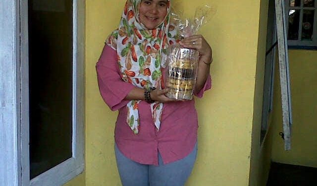 Kue Kering Khas “Duts Cake”, Reperensi Oleh-oleh Mudik Lebaran