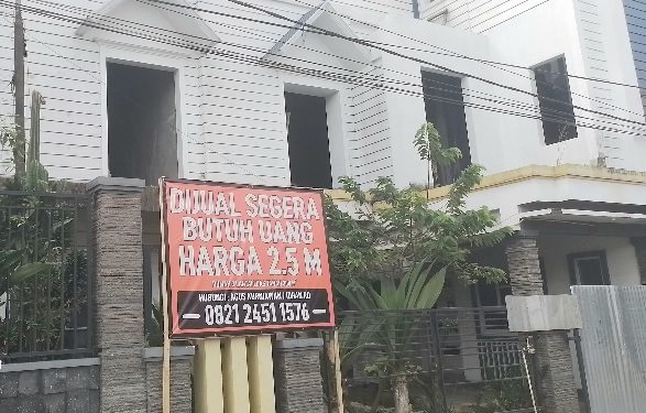 Tersandung Kasus Tipu Gelap Mobil Mewah, IRT Oknum DPRD Kota Sukabumi Terancam Didepak DPD Golkar