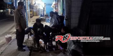 Antisipasi Kamtibmas, Bhabinkamtibmas Polsek Lembursitu Bubarkan Anak Muda Nongkrong