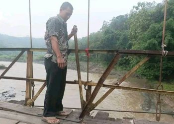 Jembatan Lalay Warungkiara Terancam Ambruk, Warga di Empat Desa Mengeluh Abadi