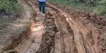 Jalan Penghubung Dua Desa di Cibitung Sukabumi Buyatak Abadi, Warga Dambakan Jalan Beraspal