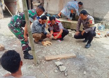 Sinergitas TNI Polri Babinkamtibmas Polsek Lembursitu dan Babinsa Selalu Menjaga Kamtibmas