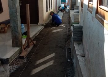 Masyarakat RW 06 Lembursitu, Gunakan P2RW Untuk Membangun Jalan