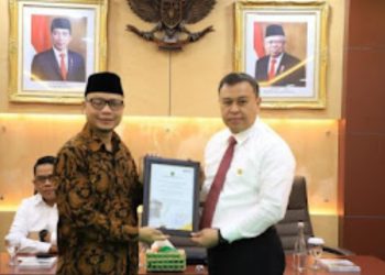 Ditreskrimsus Polda Jabar Terima Penghargaan Dari Kementrian Agama Karena Telah Berhasil Tangani Masalah Haji
