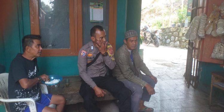 Lewat Sambang Bhabinkamtibmas Ajak Warga Wujudkan Kamtibmas Kondusif