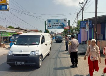 Pengaturan Lalu Lintas Sore Hari, Bentuk Pelayanan Polsek Lembursitu Polres Sukabumi Kota Kepada Masyarakat