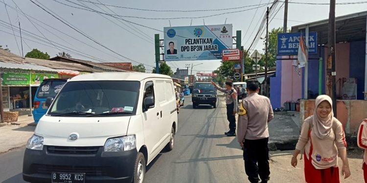 Pengaturan Lalu Lintas Sore Hari, Bentuk Pelayanan Polsek Lembursitu Polres Sukabumi Kota Kepada Masyarakat