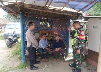 Bentuk Sinergitas TNI – Polri, Bhabinkamtibmas Bersama Babinsa Melaksanakan Sambang Warga Binaan