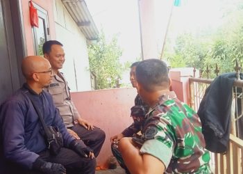 Sinergitas TNI-POLRI, Bhabinkamtibmas Polsek Lembursitu dan Babinsa Laksanakan Sambang dan dialogis bersama Warga