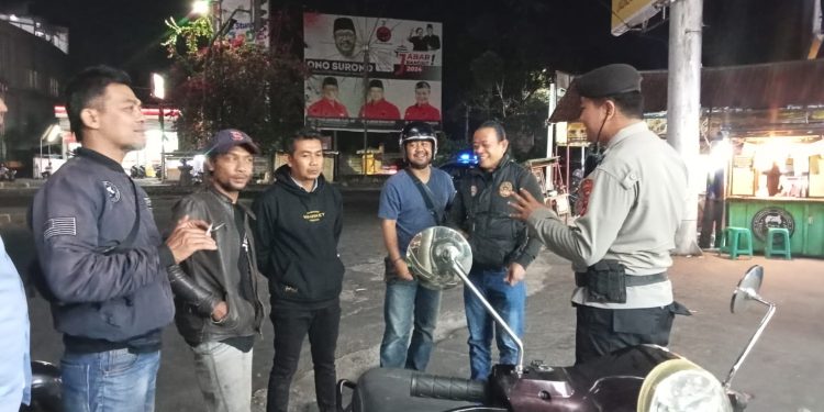 Patroli Malam Upaya Polsek Lembursitu Menjaga Kamtibmas Diwilayah Kecamatan Lembursitu