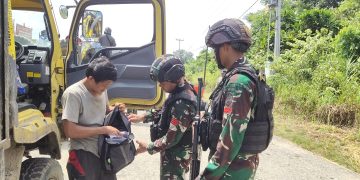 Satgas Yonif 310/KK Gelar Sweeping Gabungan Di Jalur Trans Papua