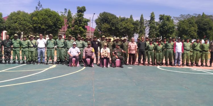 HUT RI ke-78, Linmas di Warungkiara Semangat Ikuti Lomba PBB Tingkat Kecamatan