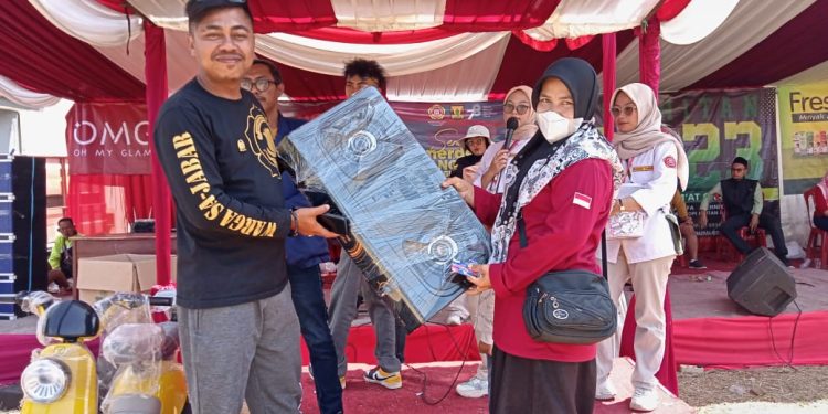 Ratusan Warga Se-kecamatan Caringin Ikuti Jalan Santai, Meriahkan HUT RI ke 78