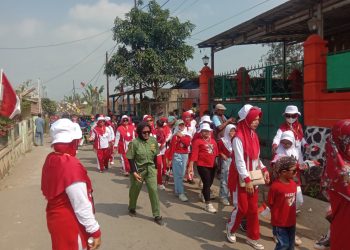 Warga Kampung Pasir Angin Nempel Gelar Karnaval, Memeriahkan Hut RI Ke 78