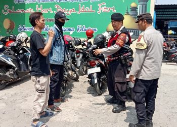 Sambangi Petugas Parkir, Sampaikan Himbauan Kamtibmas