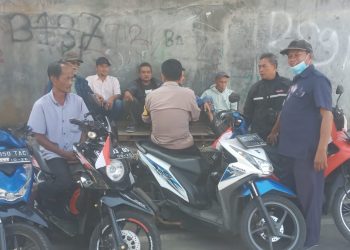 Sambangi Pangkalan Ojek, Bhabinkamtibmas Kelurahan Lembursitu Himbau Kamtibmas