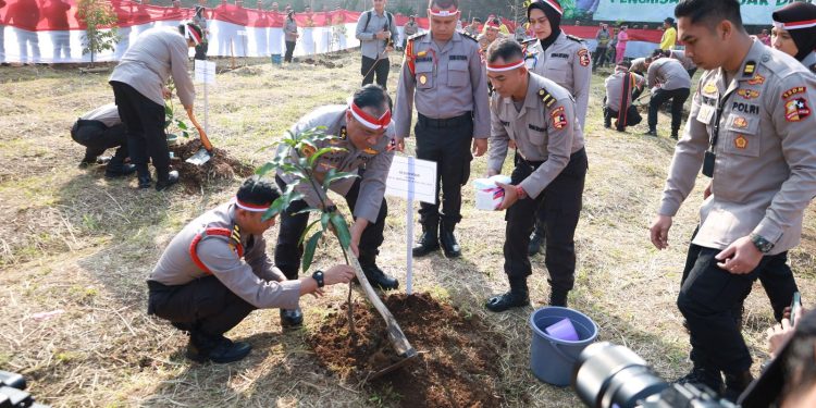 Lestarikan Negeri, Polri Gelar Aksi Penanaman Pohon Serentak