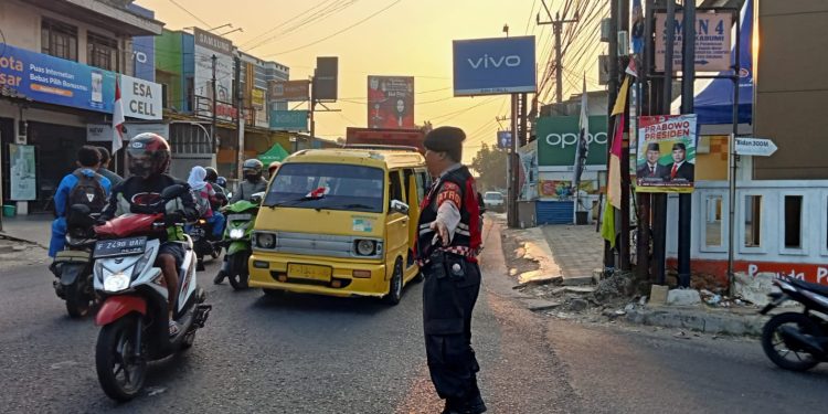 Rutin Laksanakan Gatur Pagi, Agar Terciptanya Kamseltibcar Lantas Di Pagi Hari