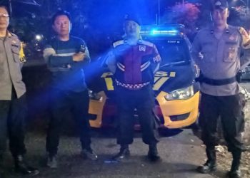 Kapolsek Lembursitu Pimpin Patroli KRYD, Berikan Pesan Kamtibmas Kepada Warga