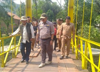 Monitoring Jembatan Ci Lalay Warungkiara, Ini Pesan Kadis PU Kab. Sukabumi