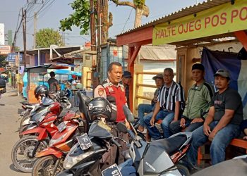 Sambangi Pangkalan Ojek, Patroli Samapta Berikan Himbauan Kamtibmas