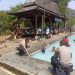 Ciptakan Kondusifitas Yang Aman Anggota Polsek Lembursitu Sambangi Wisata Kolam Renang