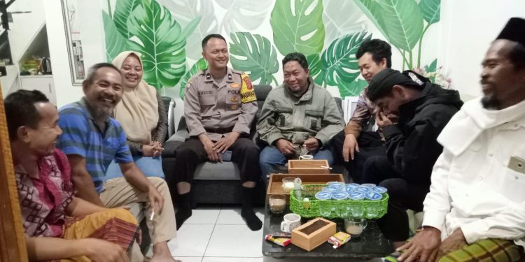 Lewat Sambang Bhabinkamtibmas Ajak Warga Wujudkan Kamtibmas Kondusif