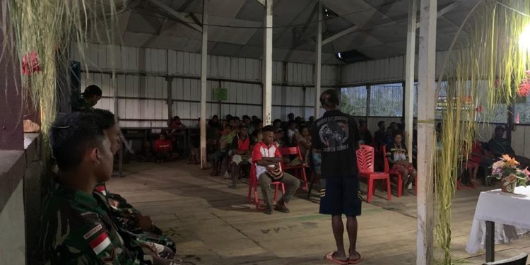 Tolerasi Beragama, Satgas Yonif 310/KK Hadiri Acara Doa Arwah di Perbatasan