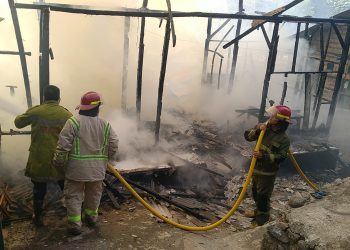 Diduga Konslting Listrik, Enam Rumah di Cibadak Hangus Dilalap Sijago Merah