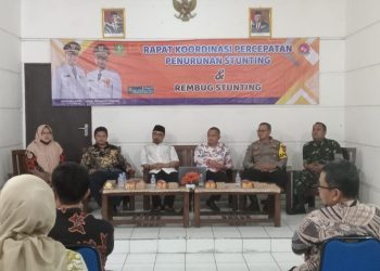 Kapolsek Lembursitu Hadiri Rapat Koordinasi Percepatan Penurunan Stunting Dan Rembug Stanting Tingkat Kec. Lembursitu Tahun 2023