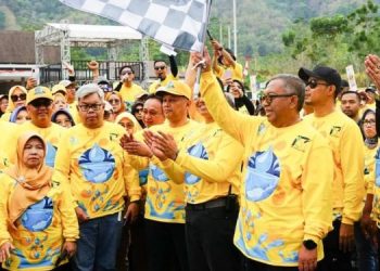 Ribuan Warga Masyarakat Ikuti Jalan Santai Peringati HUT PDAM Yang Ke 33 Dan Hari Jadi Kabupaten Sukabumi Yang Ke 153