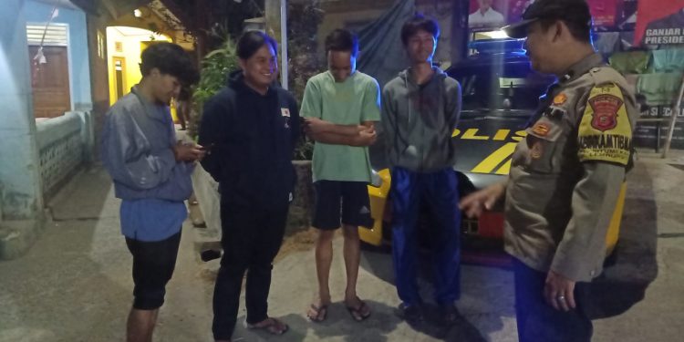 Upaya Jaga Kamtibmas Aman, Polsek Lembursitu Rutin Patroli Siang Hari/Malam Hari