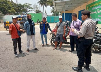 Sambangi Petugas Parkir,Sampaikan Himbauan Kamtibmas