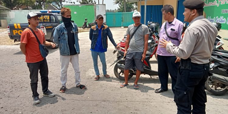 Sambangi Petugas Parkir,Sampaikan Himbauan Kamtibmas