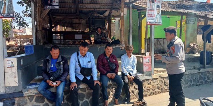 Sambangi Pangkalan Ojek, Patroli Samapta Berikan Himbauan Kamtibmas