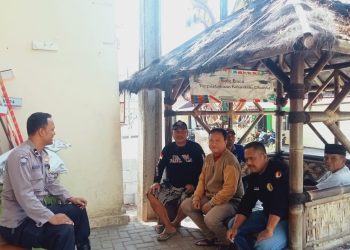 Ciptakan Kamtibmas Yang Kondusif, Bhabinkamtibmas Sambang di Wilayah Binaannya