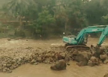 Aktivitas Pengerukan Sungai Yang Diduga Dilakukan PLTHM, Aktivis Lingkungan Sukabumi Geram