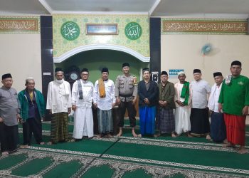Bhabinkamtibmas Polsek Lembursitu Hadiri Giat Peringatan Maulid Nabi Muhammad SAW 1445 H