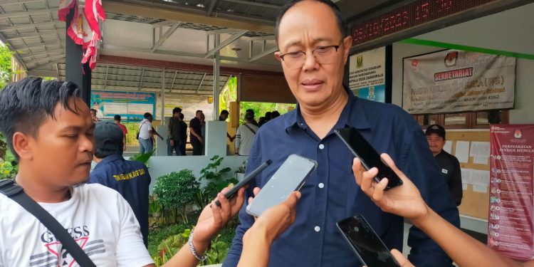 Bina Bidang Pertanian, UKM, Pendidikan dan Kesehatan, H. Ayep Zaki Sambangi Warga di Warungkiara