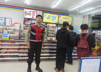 Patroli Sambang Karyawan Alfamart dan Indomaret Beri Himbauan Kamtibmas