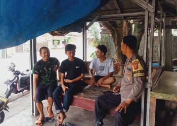 Wujudkan Polri Presisi, Bhabinkamtibmas Sambang Warga Sembari Dialogis