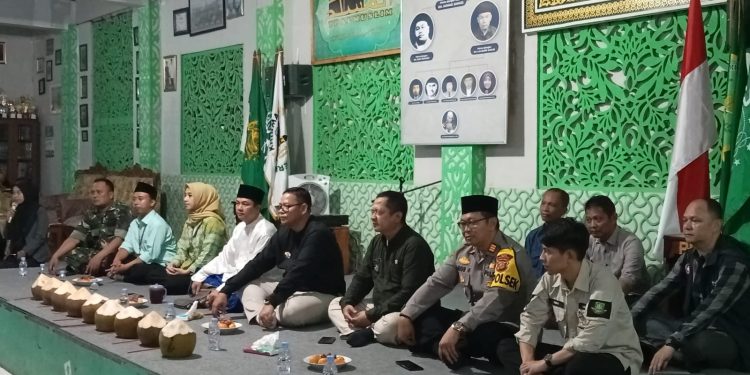 Giat Kapolsek Lembursitu Menghadiri Kunjungan PJ Walikota Sukabumi di Ponpes Allmuslim