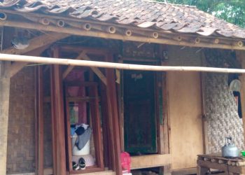 Heboh, Oknum Kades di Warungkiara Diduga Tarik DP Ratusan Ribu Kepada Calon KPM Rutilahu