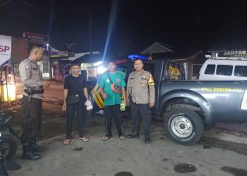 Sambang Di Malam Hari Sebagai Upaya Bhabinkamtibmas Menjaga Kamtibmas Di wilayah Binaan