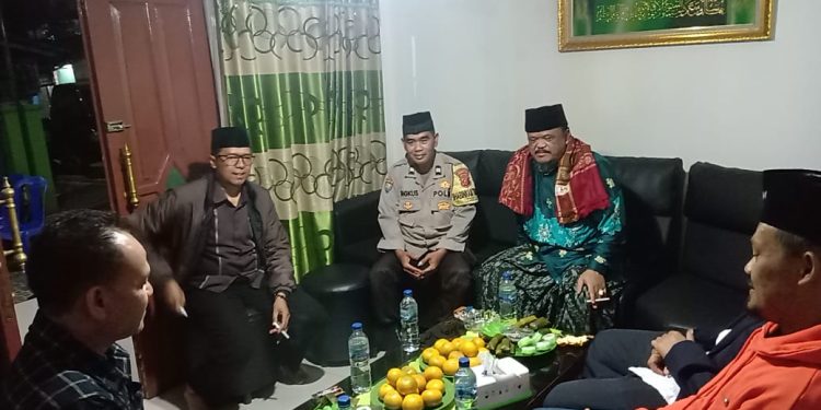 Bhabinkamtibmas Polsek Lembursitu Hadiri Giat Peringatan Maulid Nabi Muhammad SAW 1445 H
