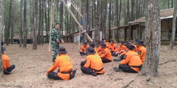 Koramil 0622/07 Kecamatan Jampangtengah Latih Relawan Tujuh Tanggap Bencana
