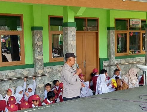 Stop Bullying, PS Kanit Binmas Polsek Lembursitu Laksanakan Binluh Ke Pelajar