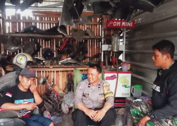 Sinergitas TNI Polri Babinkamtibmas Polsek Lembursitu dan Babinsa Selalu Menjaga Kamtibmas